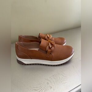 Yellow Box Cognac Brown Chain-Trim Slip-On Loafers